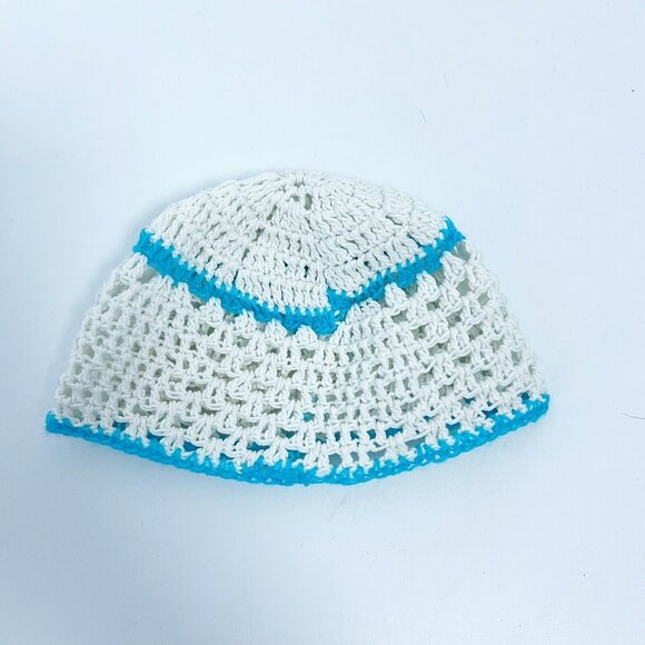 Crochet Baby Hat Unisex Boys Girls  Beanie White Blue 0-6 M Handmade Boho - Picture 1 of 7